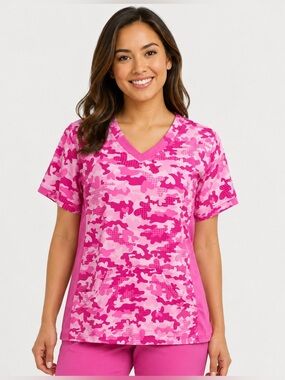 Scrubletics Heart Camo Scrub Top Large NWT Pink Multi Pocket Nurse Medical